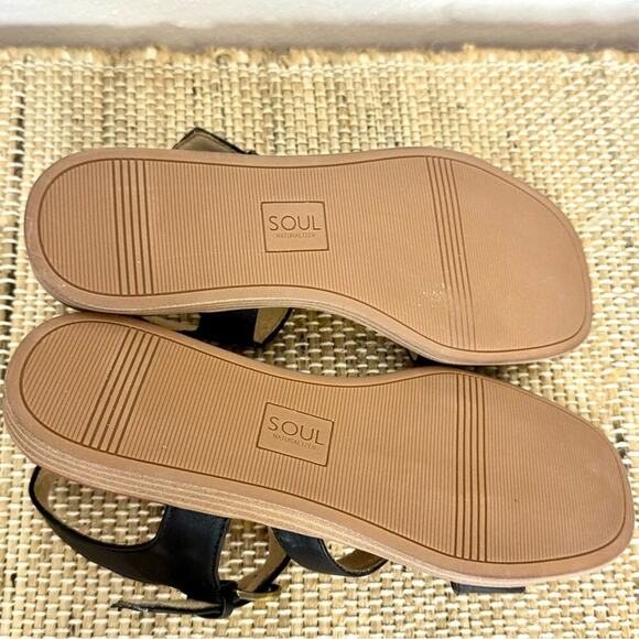 NEW 8.5 SOUL Naturalizer JAYVEE Black Flat Sandals Shoes Vacation Beach - Picture 7 of 8